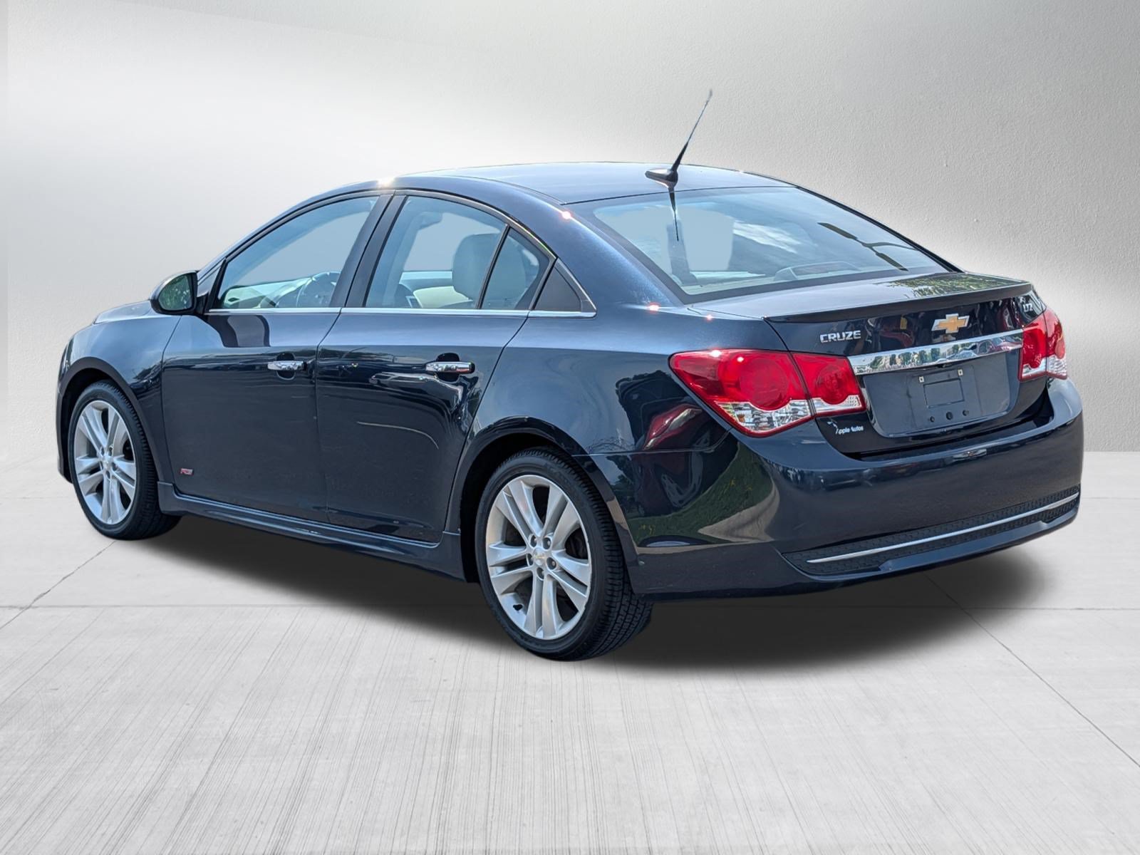 Used 2014 Chevrolet Cruze LTZ w/ RS Package FWD image 5