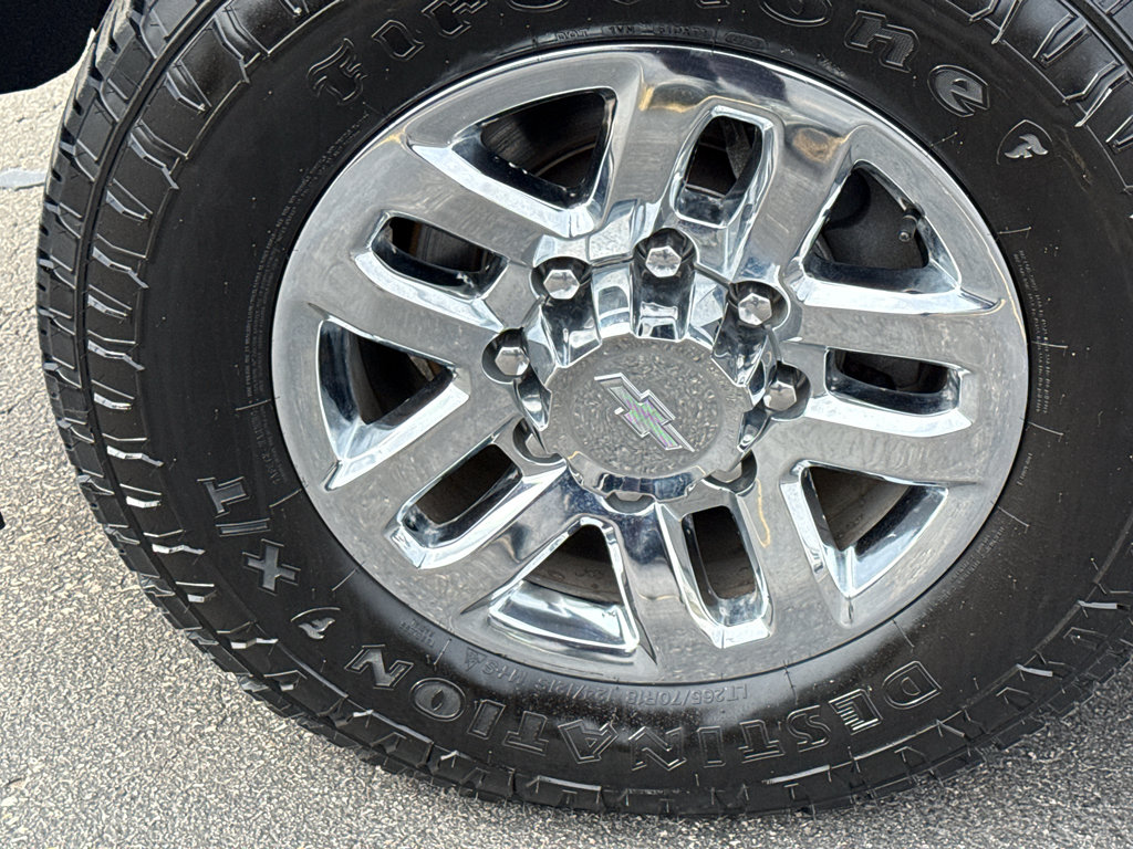 Used 2019 Chevrolet Silverado 2500 LT w/ LT Convenience Package image 11