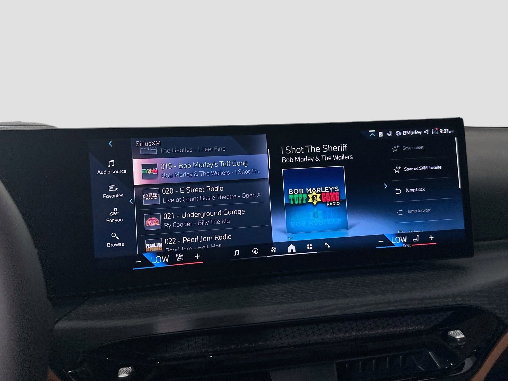 Used 2026 BMW 330i xDrive Sedan w/ Premium Package image 14