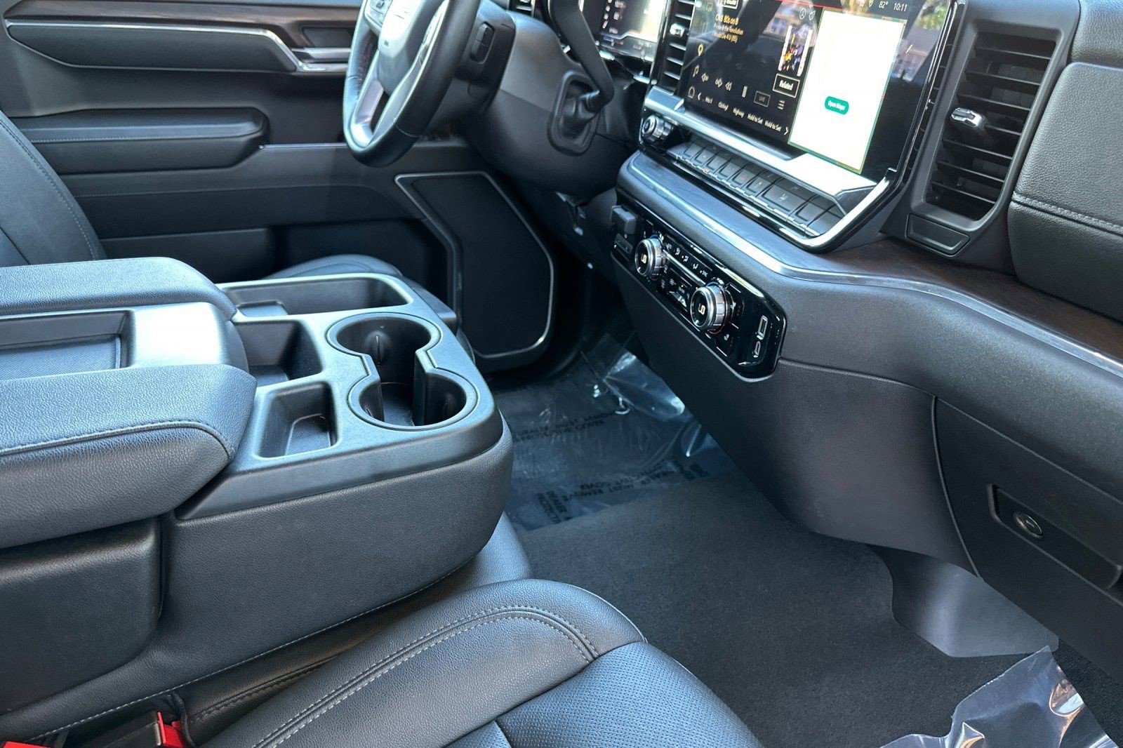 Certified 2025 GMC Sierra 1500 SLT AWD/4WD image 24