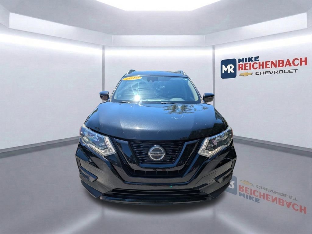 Used 2019 Nissan Rogue S w/ Special Edition Package FWD image 9