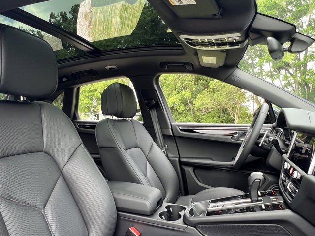 New 2025 Porsche Macan image 22