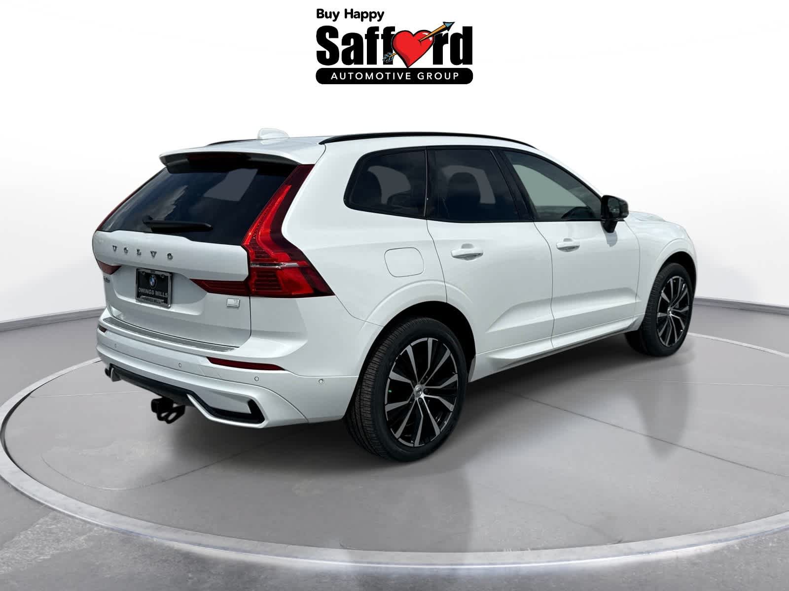 Used 2023 Volvo XC60 T8 Plus w/ Climate Package AWD/4WD image 9