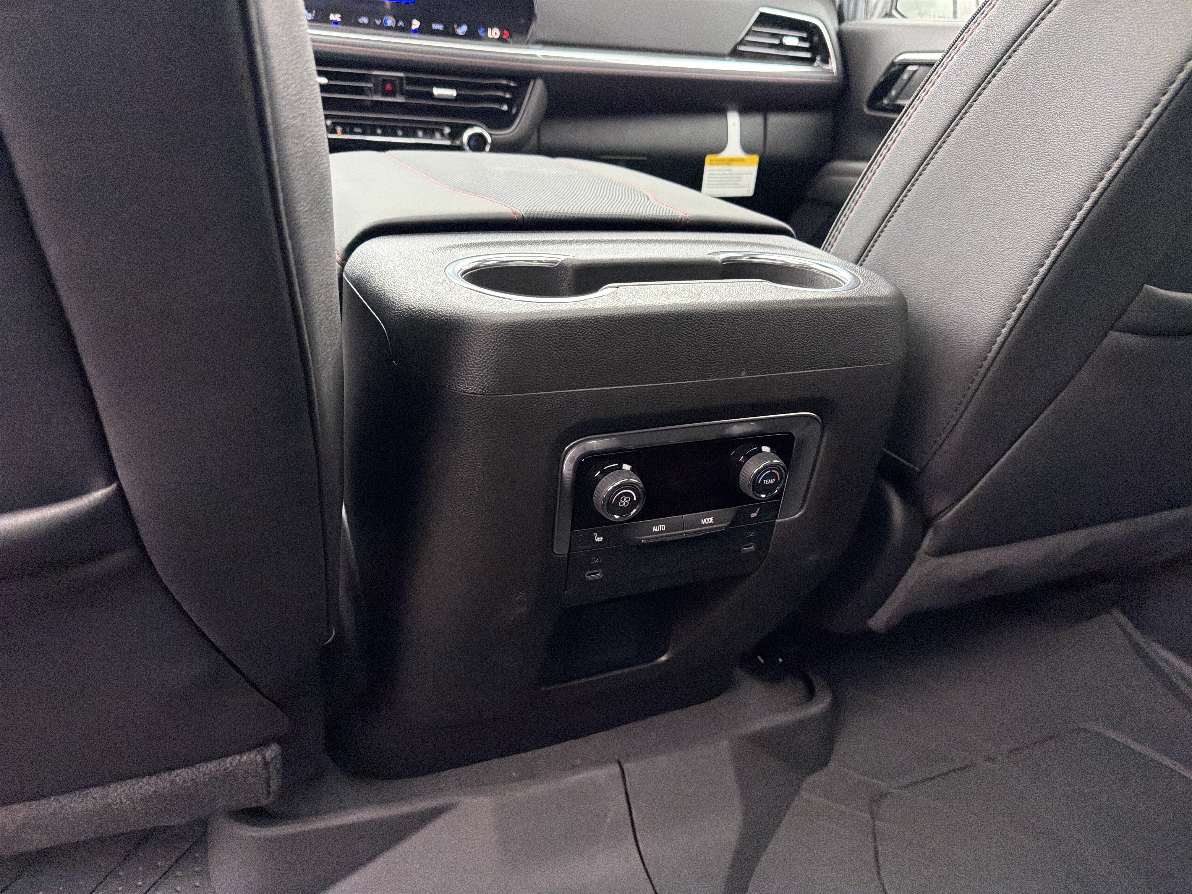 New 2026 Chevrolet Tahoe RST w/ RST Capability Package AWD/4WD image 14