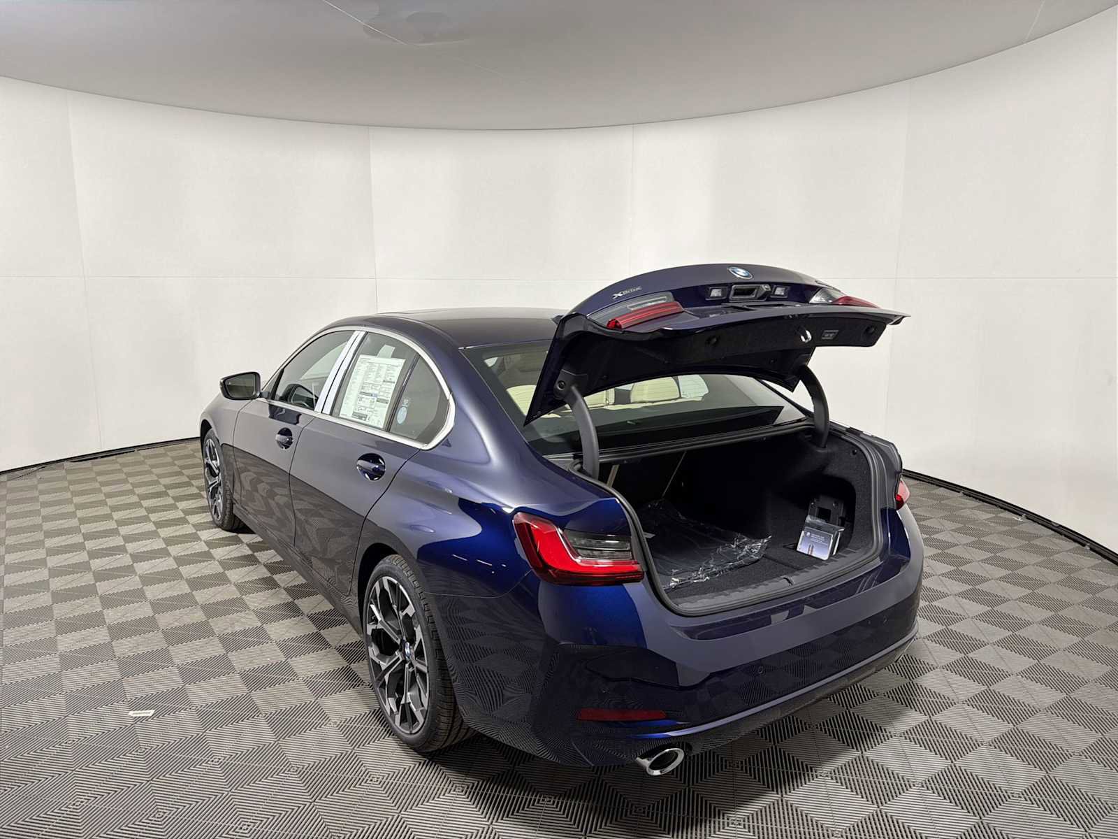 New 2026 BMW 330i xDrive Sedan w/ Convenience Package image 20