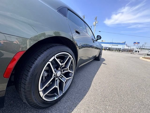 New 2026 Dodge Charger R/T AWD/4WD image 9