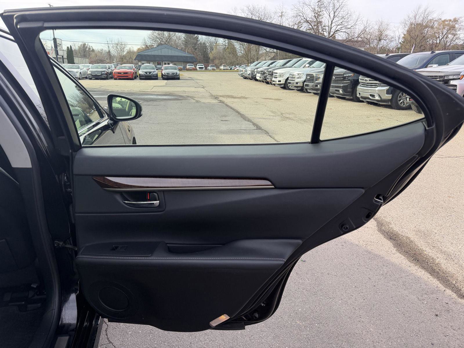 Used 2013 Lexus ES 350 image 23