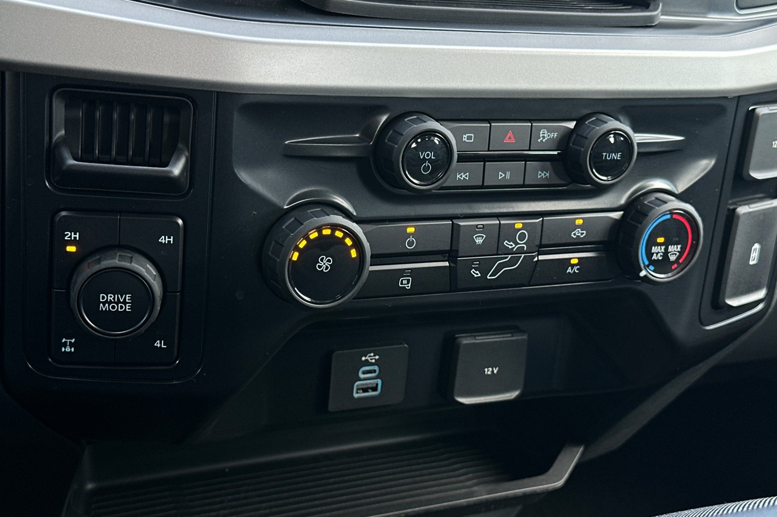 New 2026 Ford F350 XL w/ STX Appearance Package AWD/4WD image 18