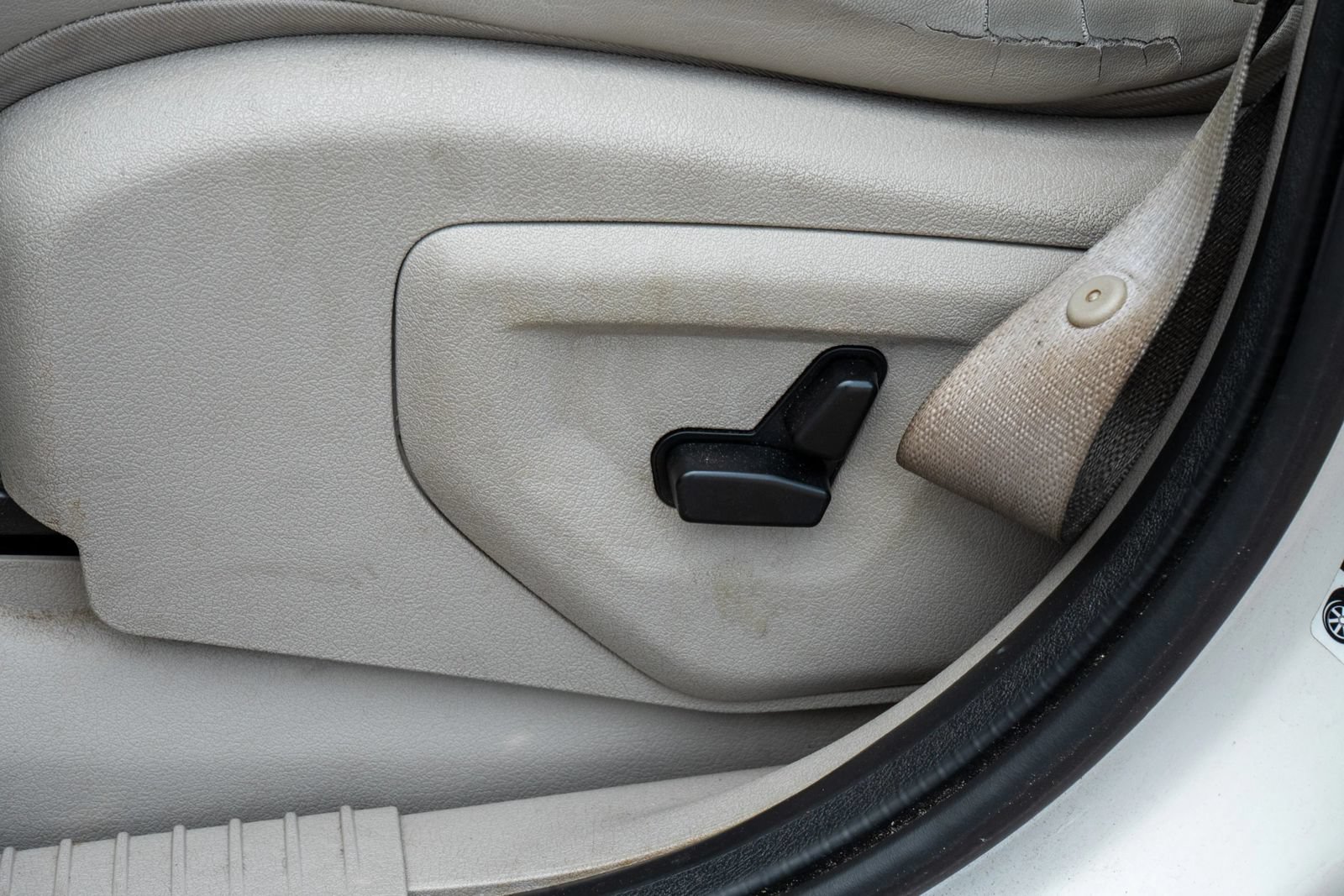Used 2007 Jeep Grand Cherokee Limited RWD image 14