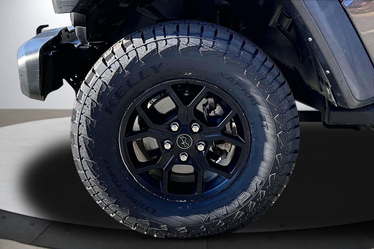 Certified 2024 Jeep Wrangler Willys image 31