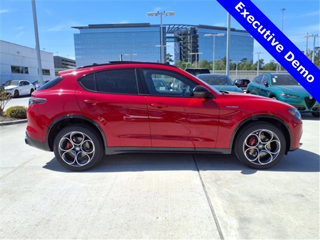 New 2025 Alfa Romeo Stelvio Sprint w/ Veloce Package image 6