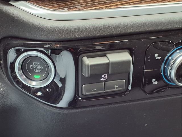 New 2026 GMC Sierra 1500 SLE w/ Preferred Package image 14