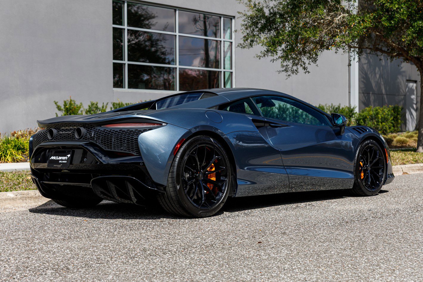New 2026 McLaren Artura image 17