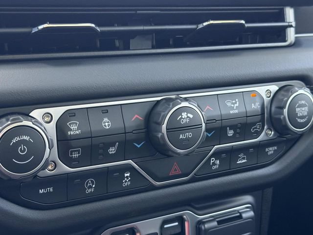 New 2027 Jeep Wrangler Unlimited Sahara AWD/4WD image 36