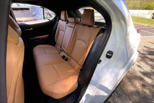 Certified 2026 Lexus UX 300h AWD w/ Accessory Package (2T) image 22