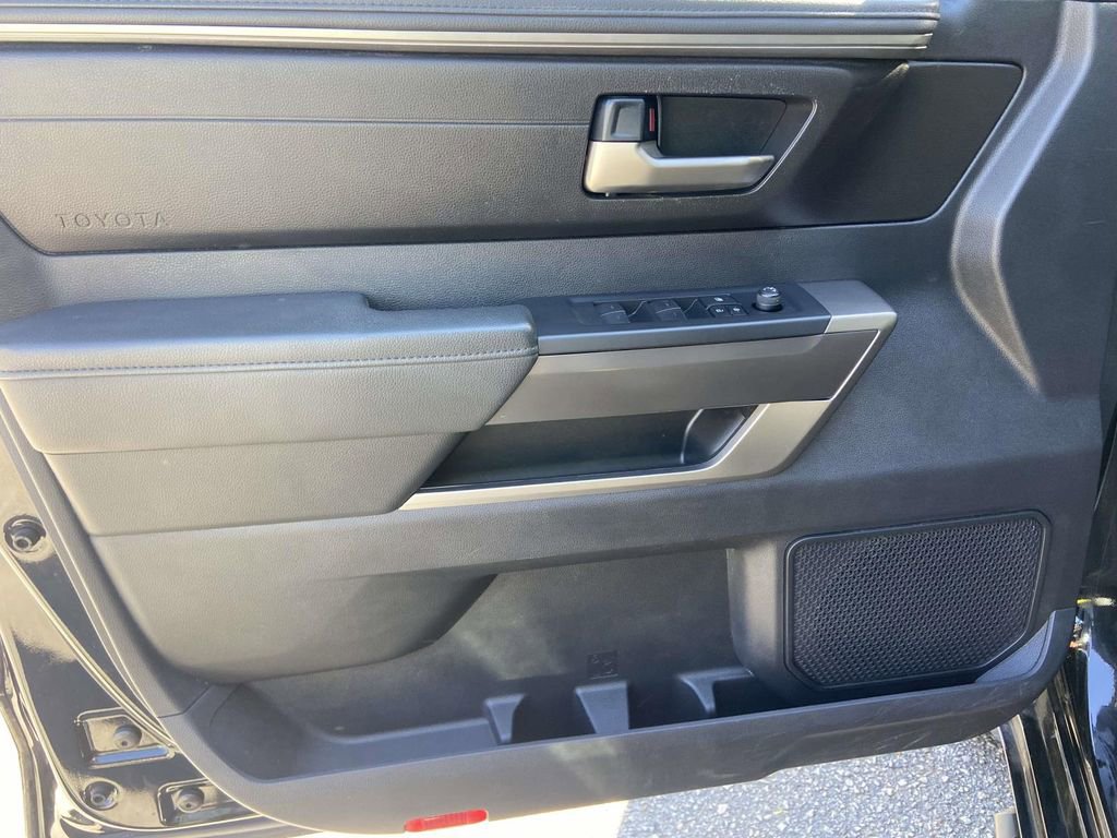 Used 2022 Toyota Tundra SR5 w/ SR5 Premium Package image 11