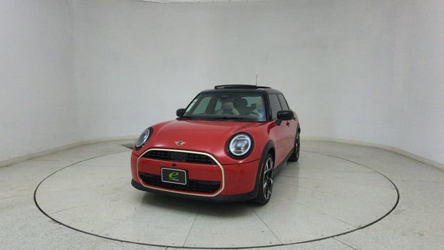 Used 2025 MINI Cooper 4-Door Hardtop image 63