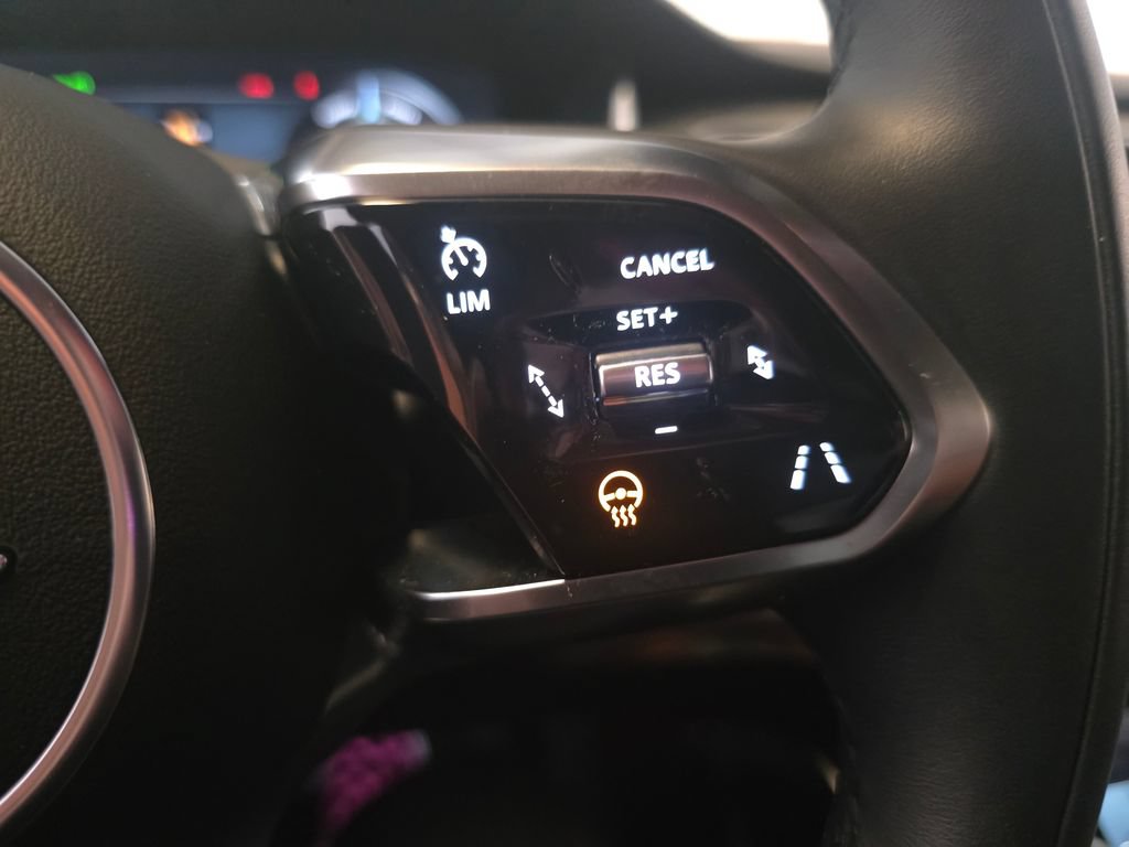 Certified 2024 Jaguar I-PACE R-Dynamic HSE AWD/4WD image 30