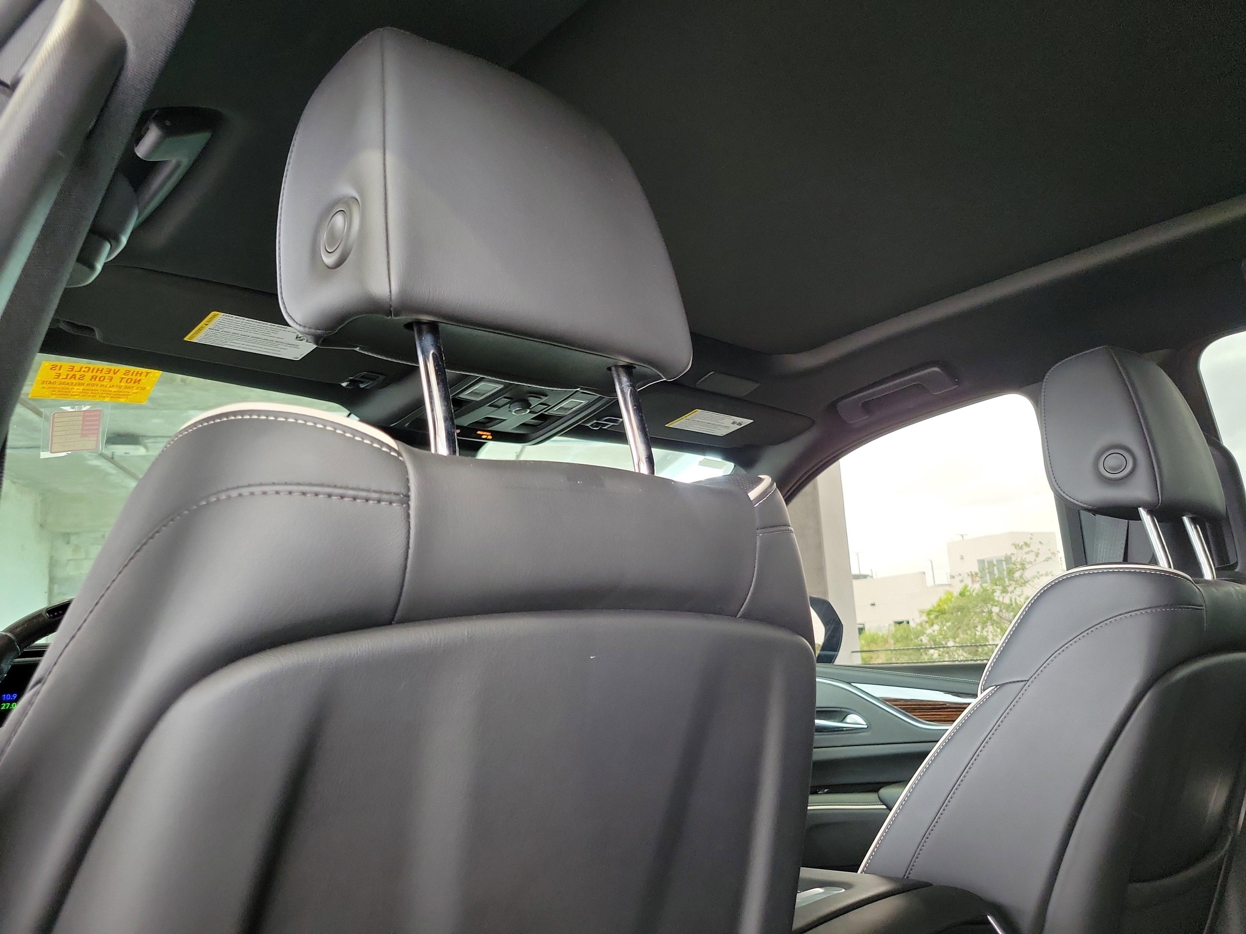 Used 2022 Cadillac Escalade ESV Premium Luxury w/ Performance Package AWD/4WD image 10