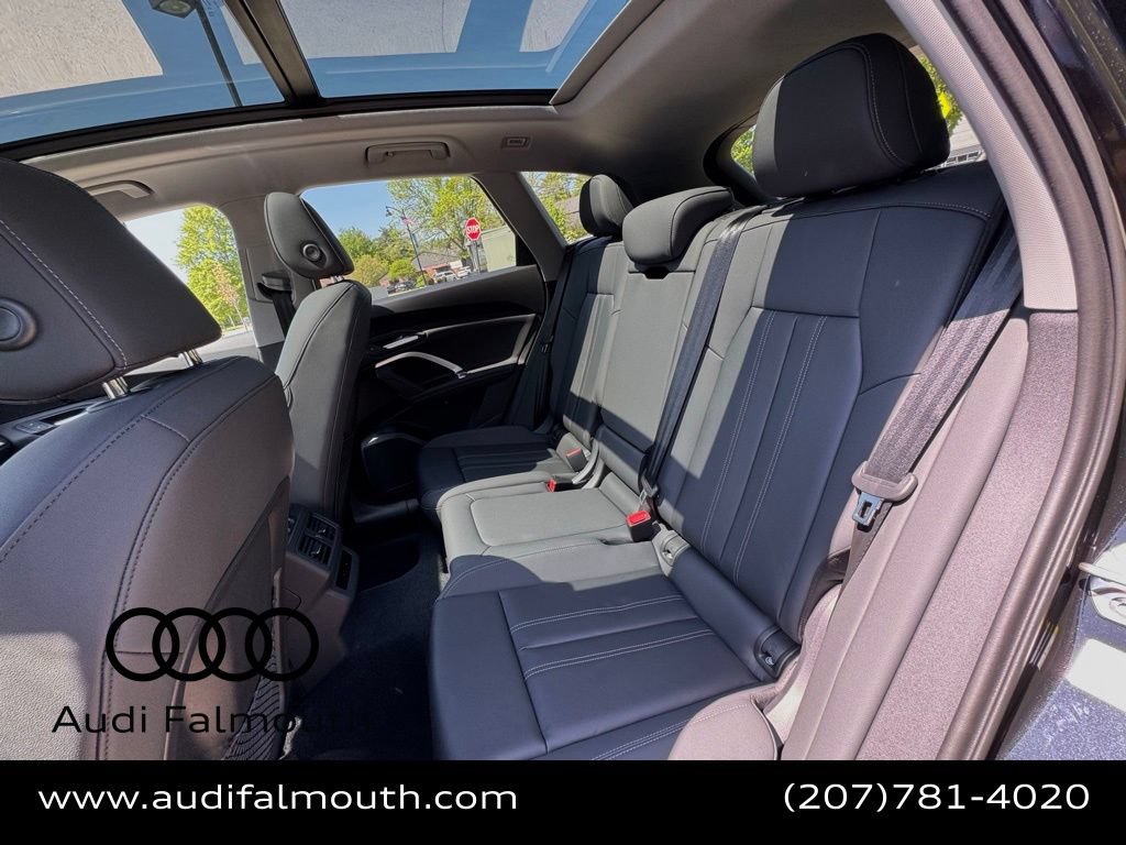 Used 2025 Audi Q5 Premium w/ Convenience Package AWD/4WD image 5
