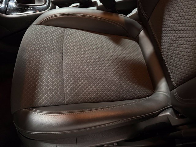 Used 2022 Buick Encore Preferred w/ Safety Package AWD/4WD image 15
