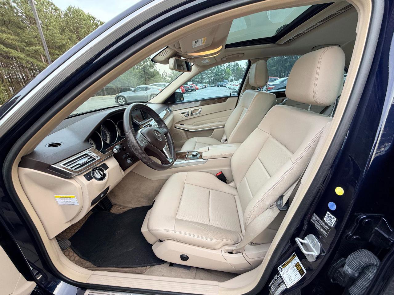 Used 2014 Mercedes-Benz E 350 Sedan image 9