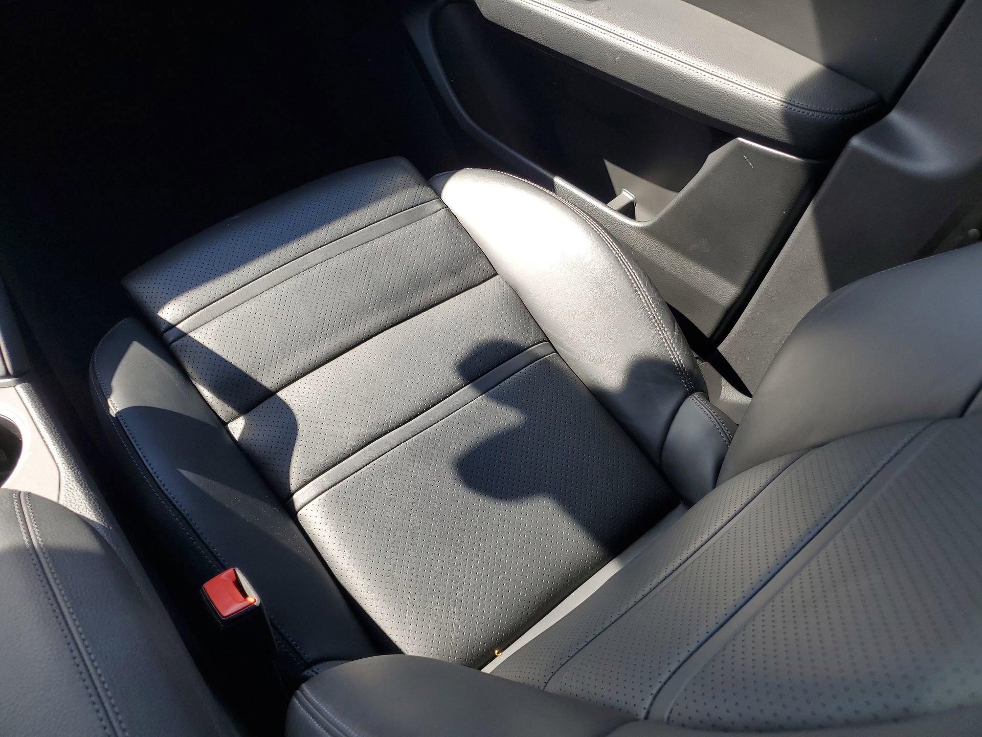 Used 2022 Porsche Cayenne image 16