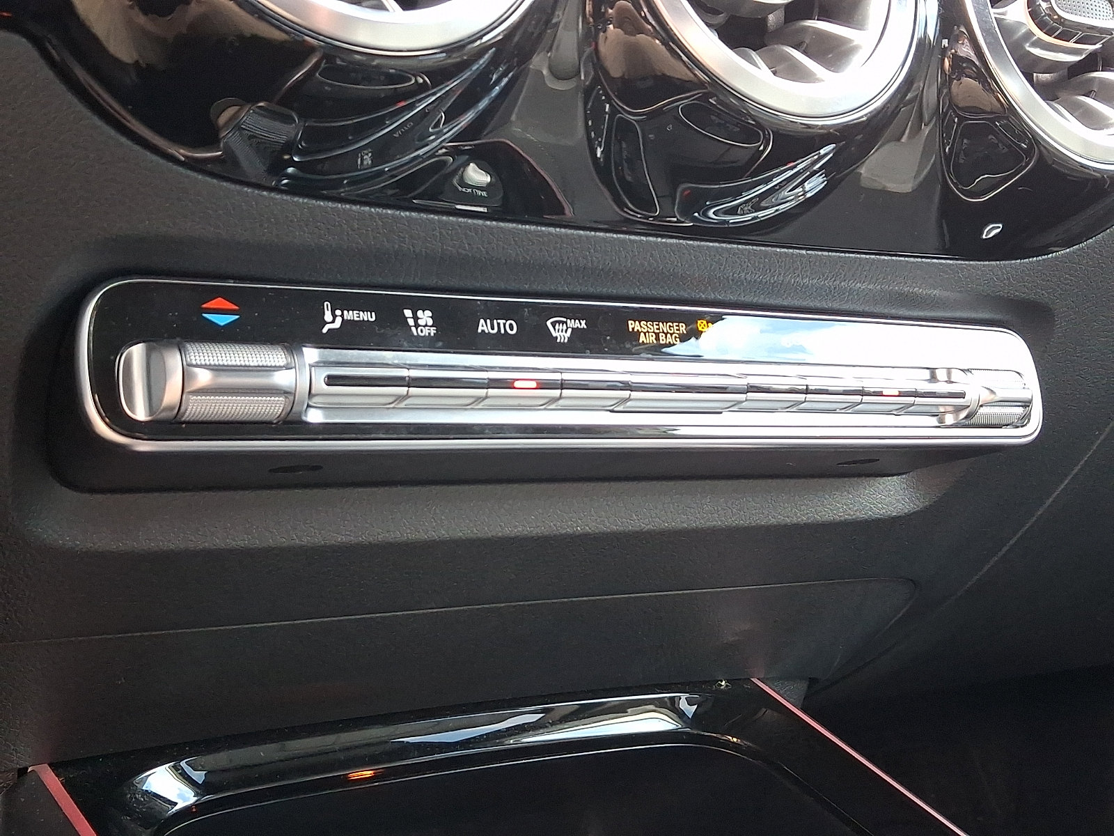 Used 2023 Mercedes-Benz GLA 250 4MATIC image 15