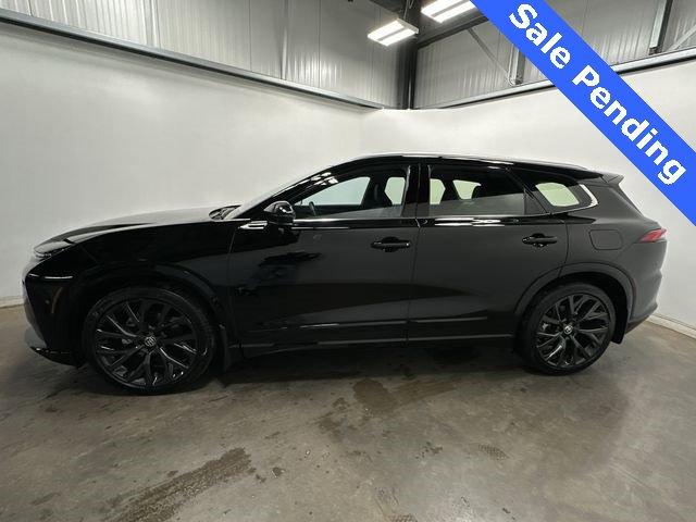 Used 2025 Toyota Crown Signia image 2