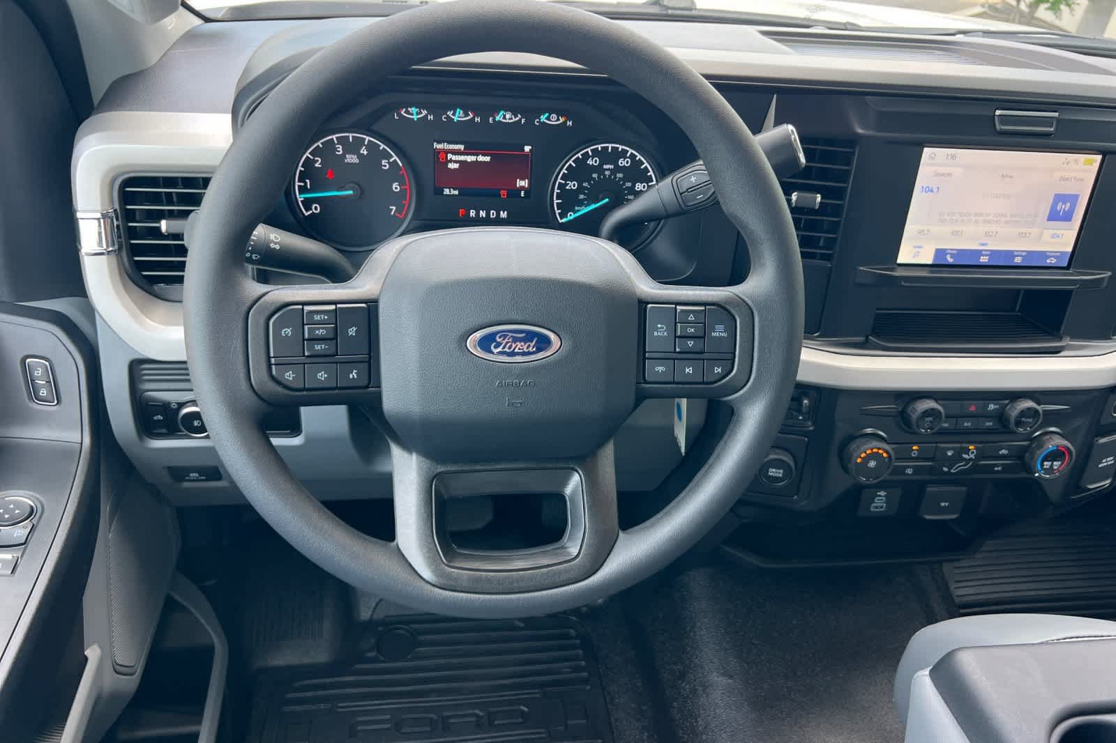 New 2026 Ford F250 XL w/ XL Chrome Package RWD image 15