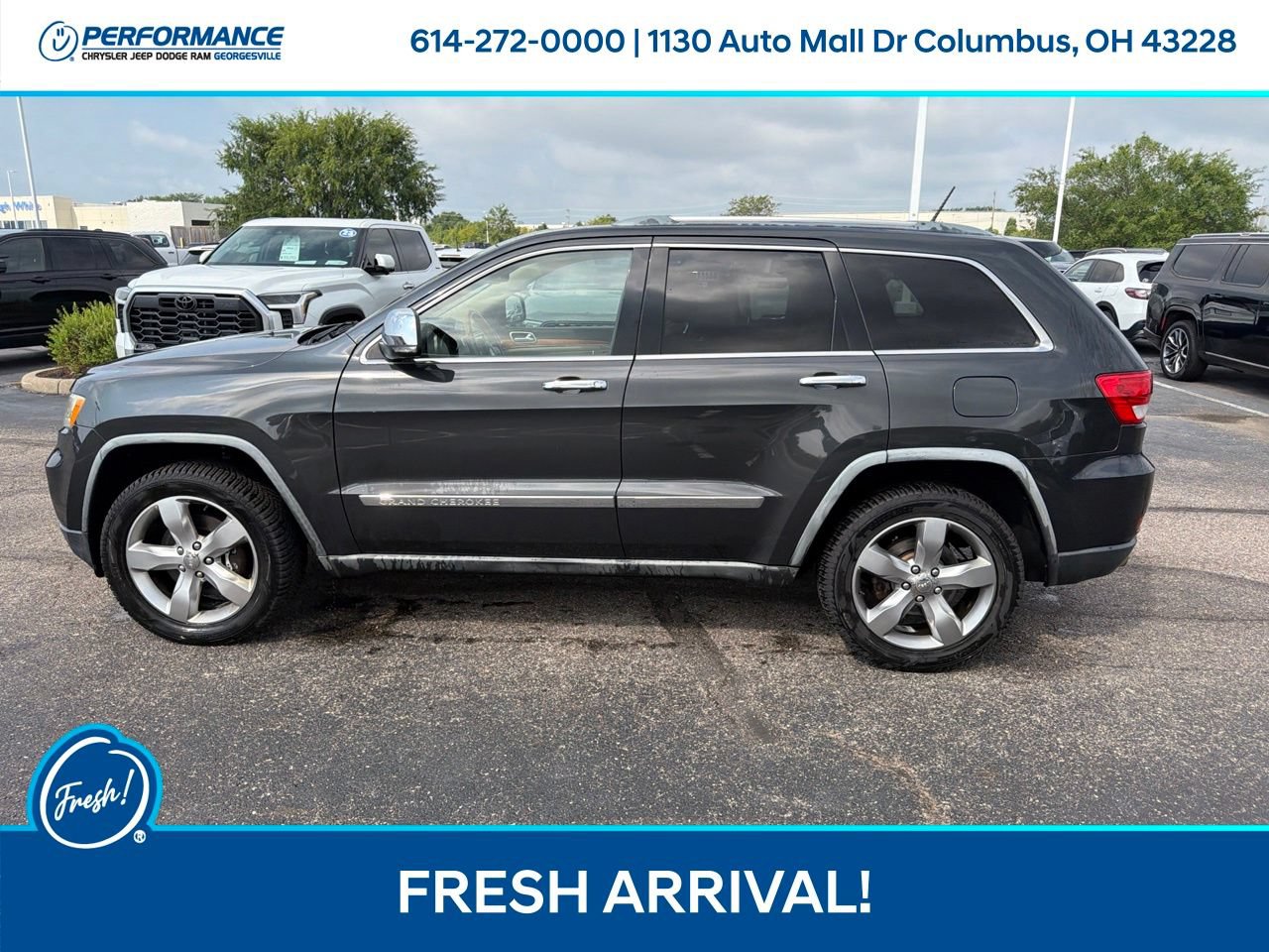 Used 2011 Jeep Grand Cherokee Overland AWD/4WD image 7