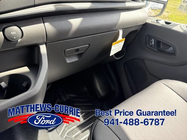New 2026 Ford Transit 250 148 Medium Roof RWD image 17