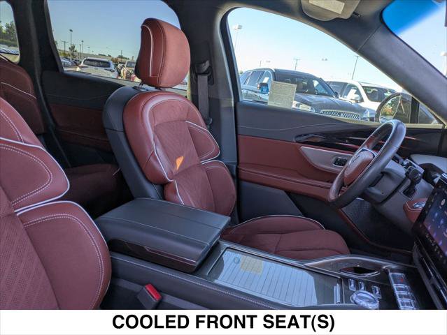 Used 2024 Lincoln Nautilus Black Label image 25