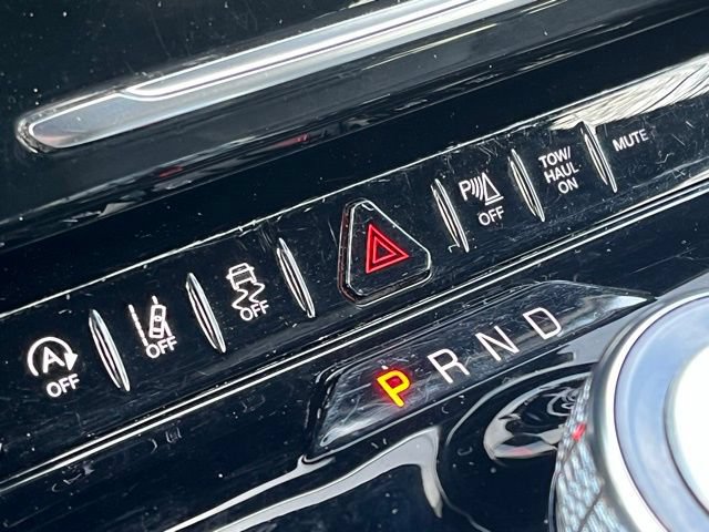 Used 2023 Jeep Wagoneer L Series III w/ Preferred Equipment Group AWD/4WD image 43