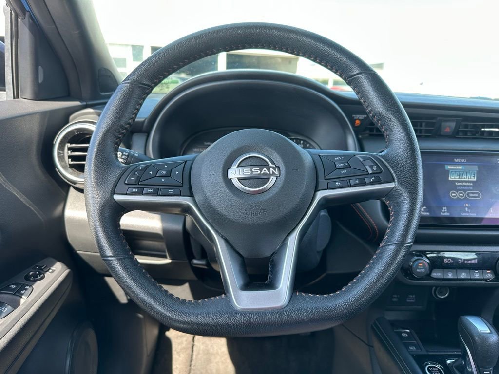 Used 2022 Nissan Kicks SR image 21