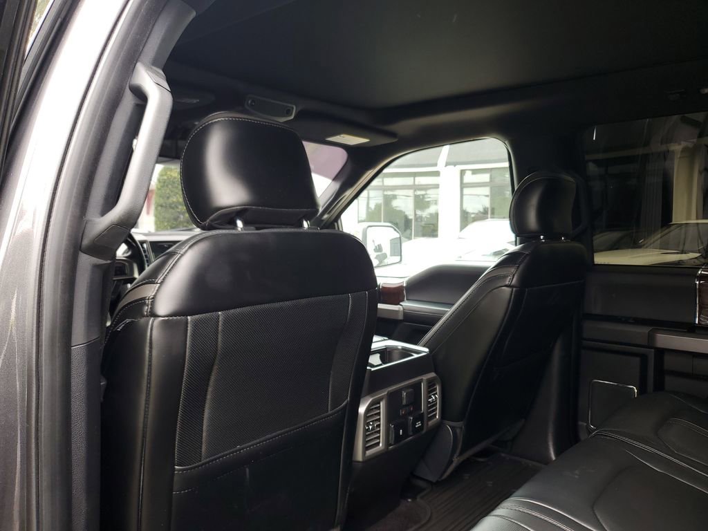 Used 2017 Ford F150 Platinum w/ Equipment Group 701A Luxury AWD/4WD image 13