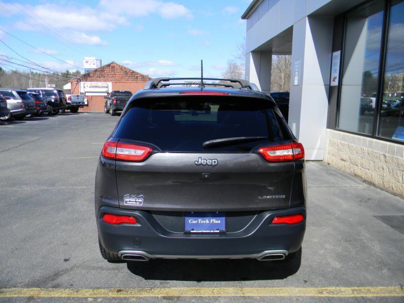 Used 2016 Jeep Cherokee Limited image 7