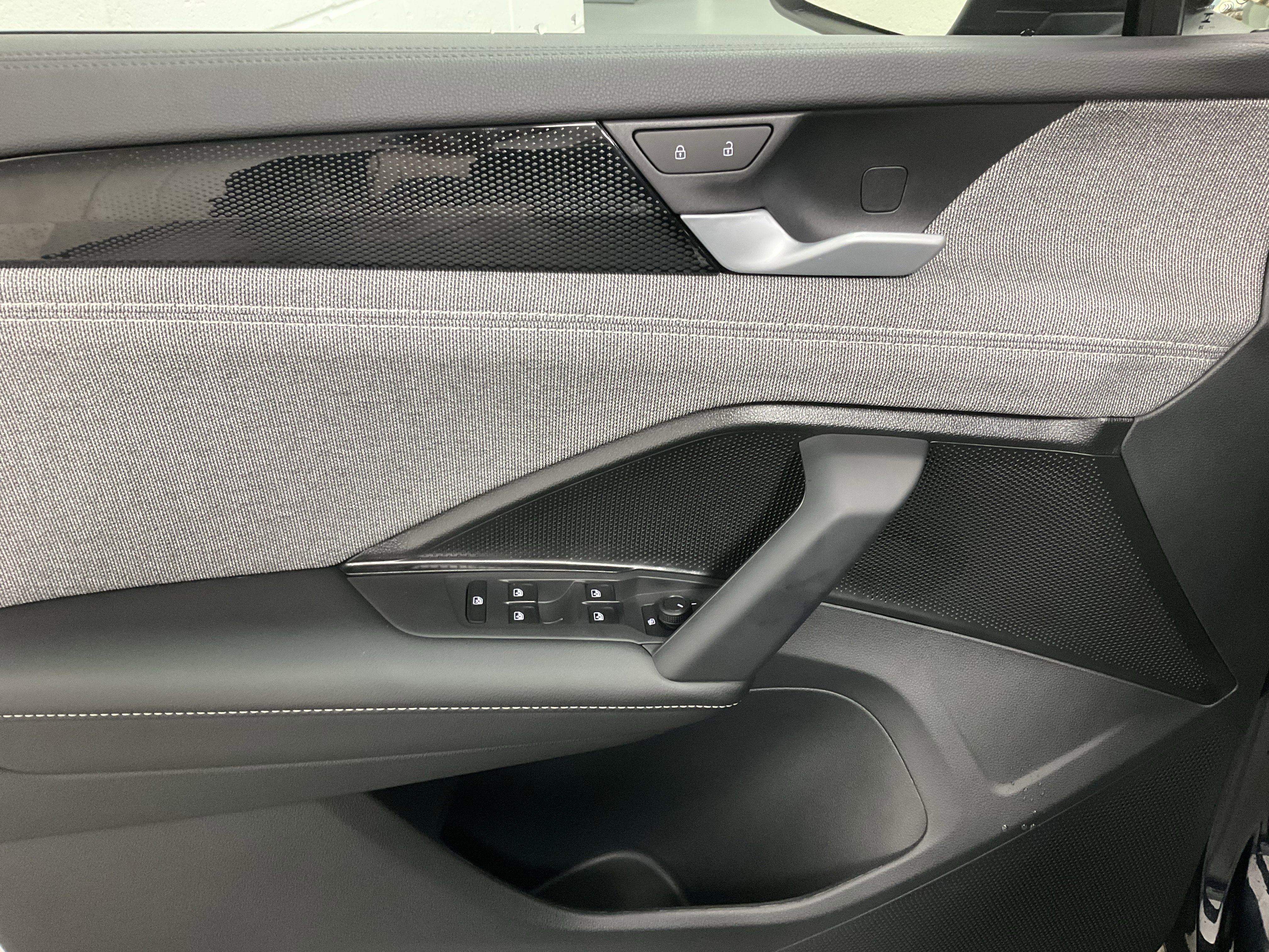 New 2025 Volkswagen Tiguan S image 14