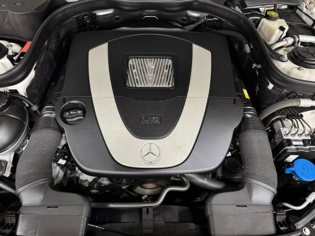 Used 2010 Mercedes-Benz E 350 4MATIC Sedan image 32