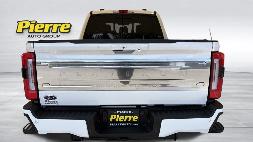 Used 2023 Ford F350 Platinum w/ FX4 Off-Road Package AWD/4WD video 3