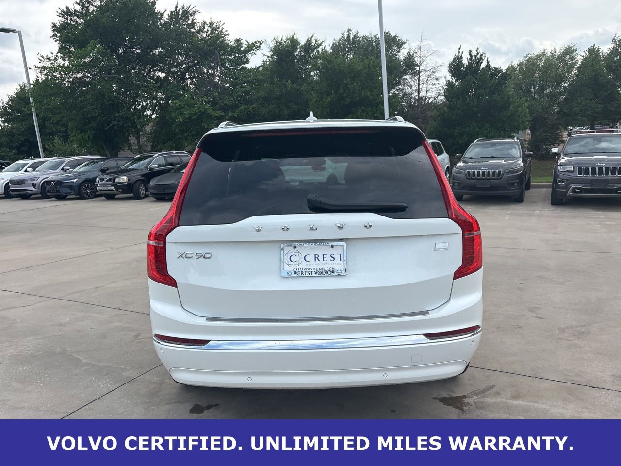 Used 2024 Volvo XC90 T8 Ultimate w/ Lounge Package image 6