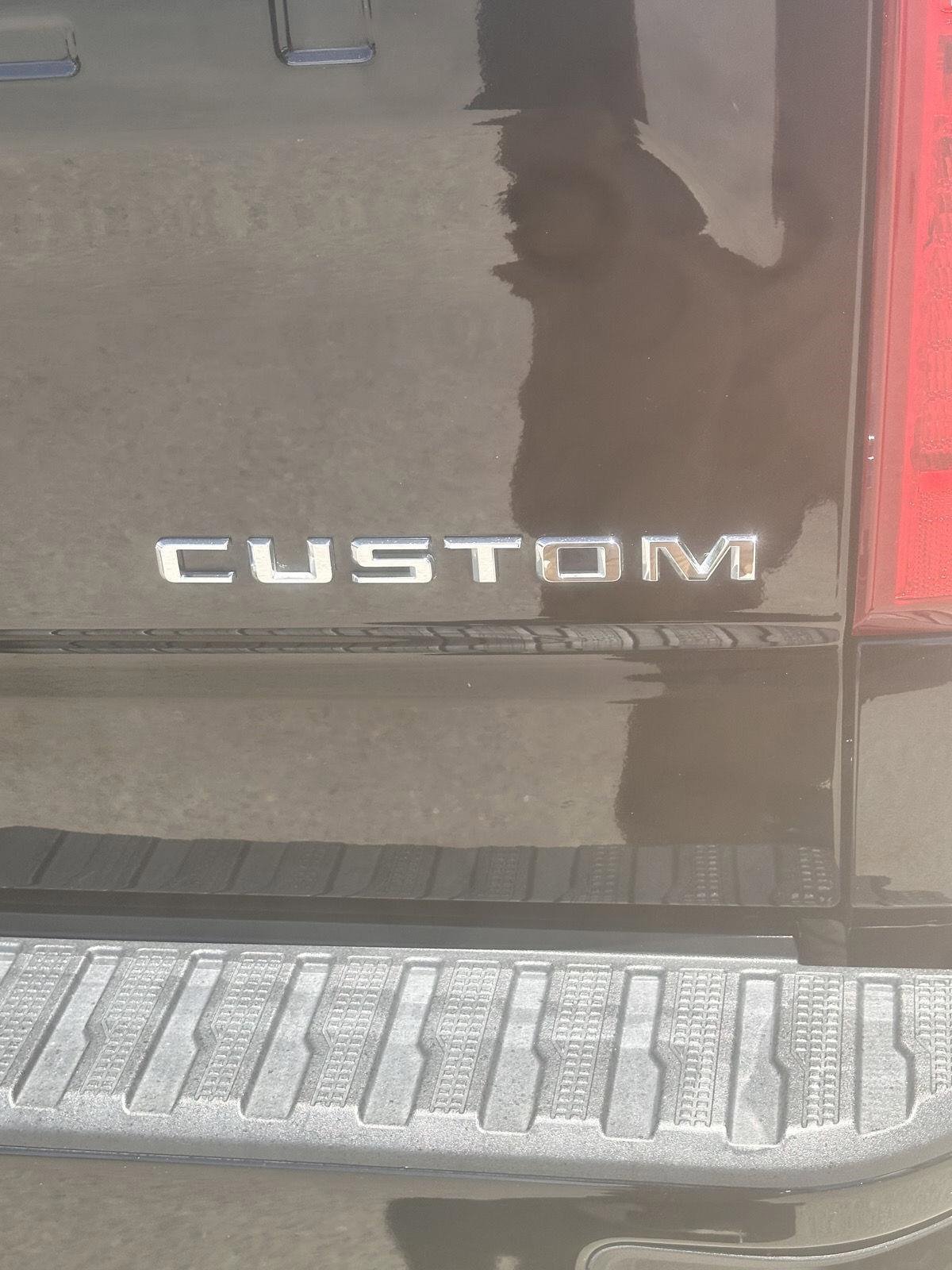 Used 2023 Chevrolet Silverado 1500 Custom image 31