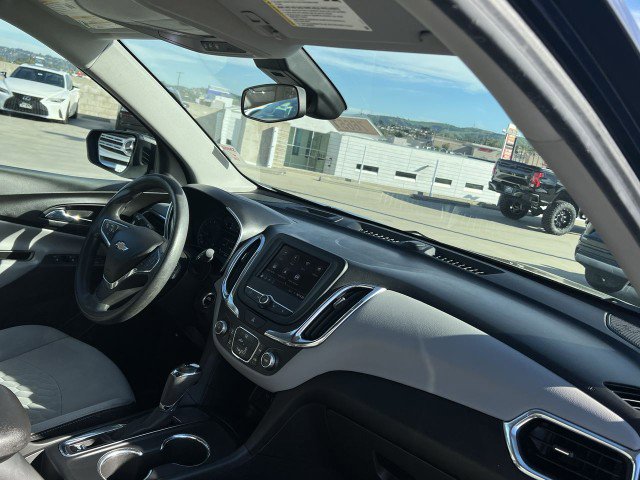 Used 2020 Chevrolet Equinox LS w/ LS Convenience Package image 28