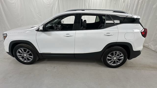 Used 2024 GMC Terrain SLT image 6