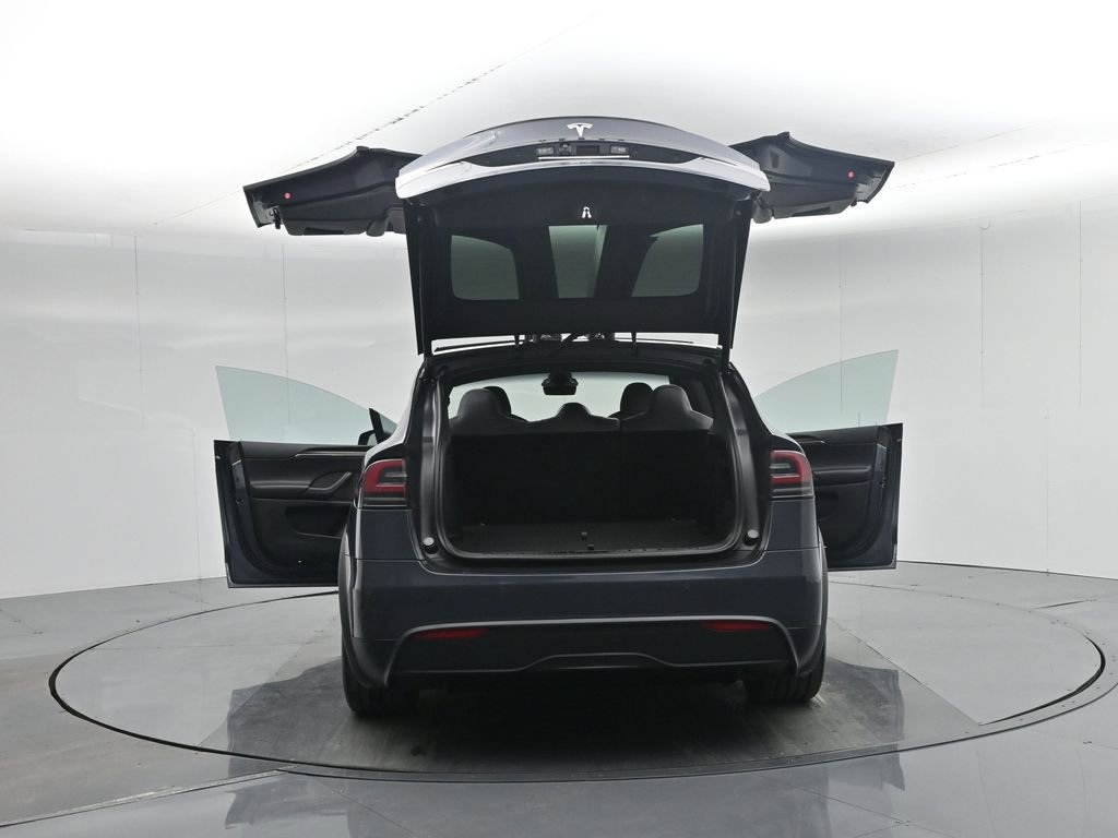 Used 2023 Tesla Model X image 34