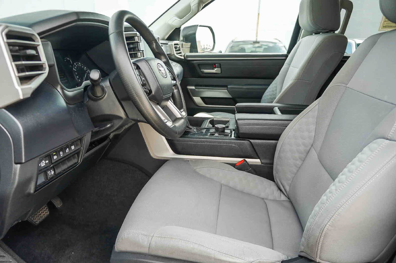 Used 2024 Toyota Tundra SR5 AWD/4WD image 19