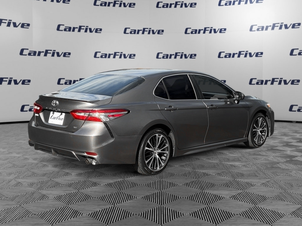 Used 2018 Toyota Camry SE w/ Moonroof Package FWD image 6