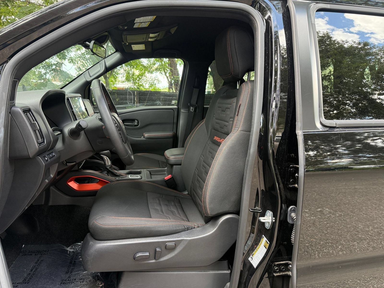 Used 2026 Nissan Frontier PRO-4X AWD/4WD image 32