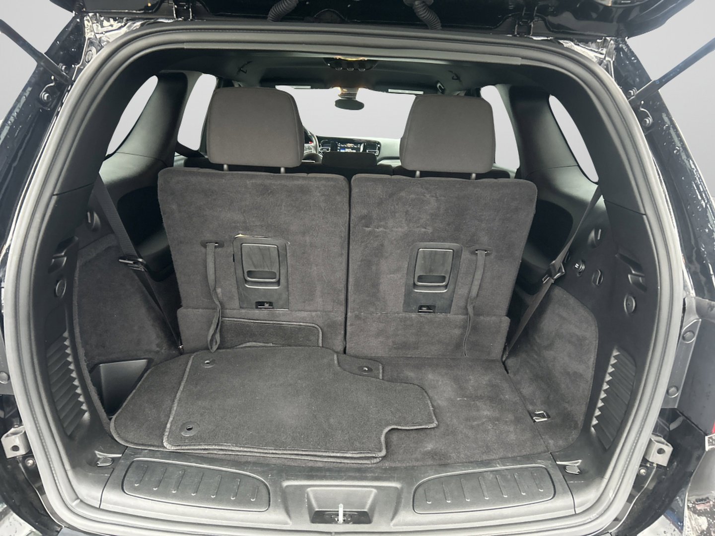 Used 2024 Dodge Durango SXT w/ SXT Blacktop Group image 10