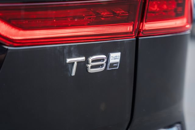 New 2026 Volvo XC60 T8 Plus w/ Protection Package Premier AWD/4WD image 9
